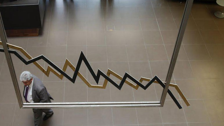 Μικρή πτώση στο ΧΑ