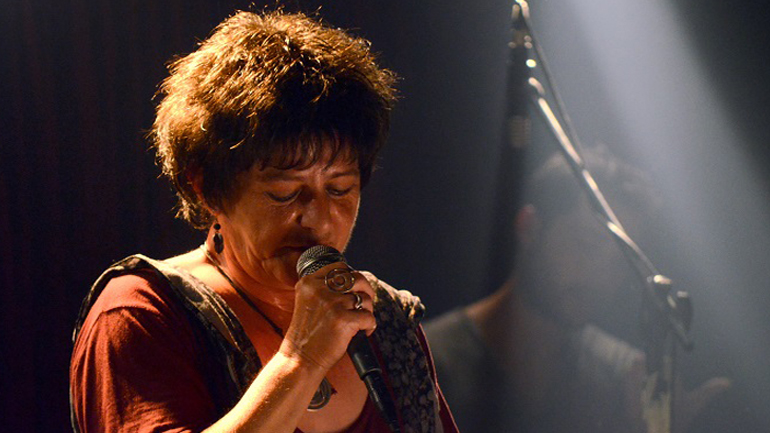 Η Φωτεινή Βελεσιώτου στο Γυάλινο Μουσικό Θέατρο