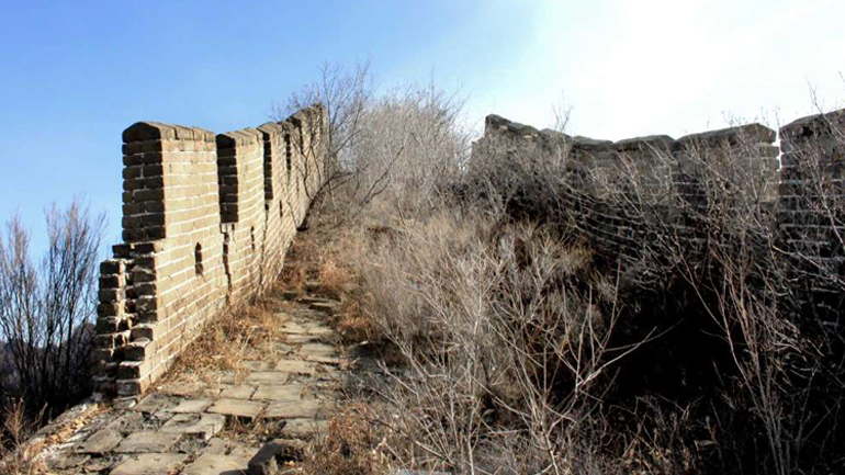 Αρχαιοκάπηλοι προκαλούν καταστροφές στο Σινικό Τείχος