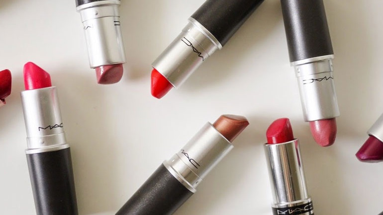 Να γιατί δεν πρέπει να πετάς το τελειωμένο σου lipstick! Να γιατί δεν πρέπει να πετάς το τελειωμένο σου lipstick!