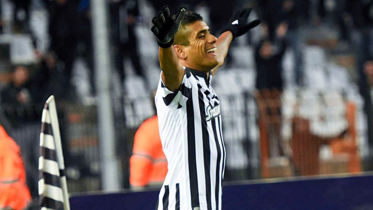 Μάτος: «Είμαστε οι πρωταθλητές και το έχουμε αποδείξει»