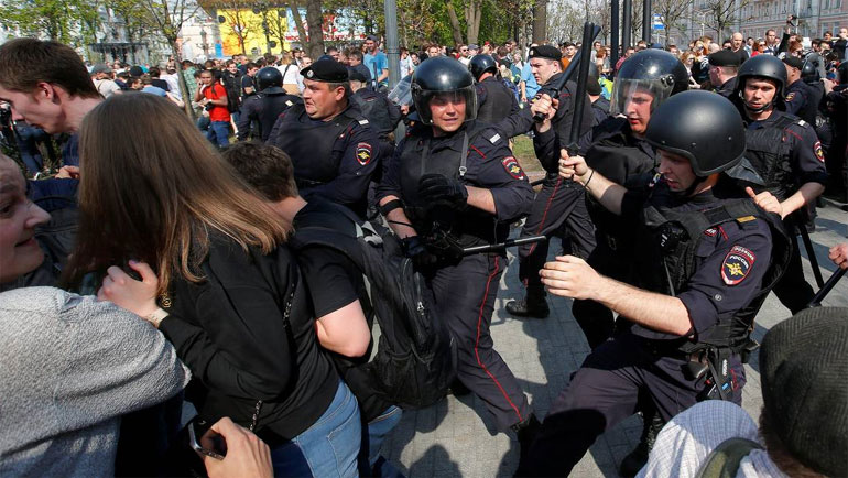 Περισσότεροι από 1.000 διαδηλωτές συνελήφθησαν στη Ρωσία