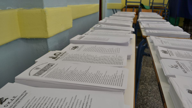 Εξετάζεται η κατάτμηση της Β’ Αθηνών σε τρεις εκλογικές περιφέρειες