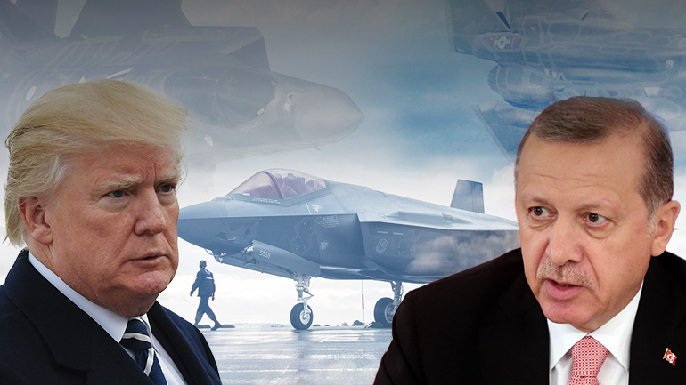 O Τραμπ αναστέλλει την πώληση όπλων στην Τουρκία