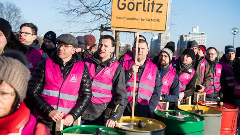 Die Welt: H Siemens στέλνει 30.000 εργαζόμενους σε αναγκαστική άδεια