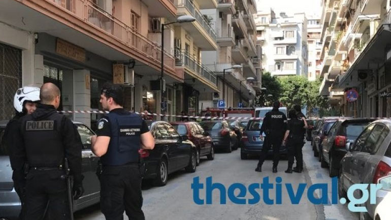 Ολοκληρώθηκε η απομάκρυνση των χειροβομβίδων από το διαμέρισμα στο κέντρο της Θεσσαλονίκης