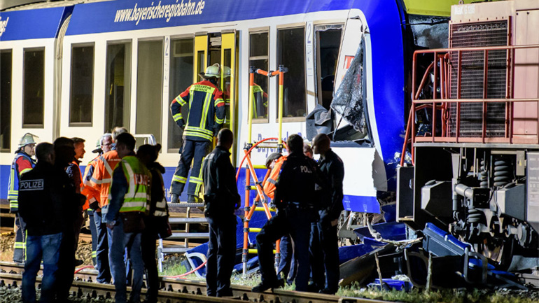 Γερμανία: Συνελήφθη ένας 24χρονος κλειδούχος ως υπεύθυνος για το σιδηροδρομικό δυστύχημα στη Βαυαρία