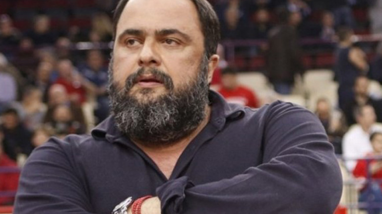 Ο Μαρινάκης βάζει τέλος στο χαρτί υγείας και τον… Τσίπρα