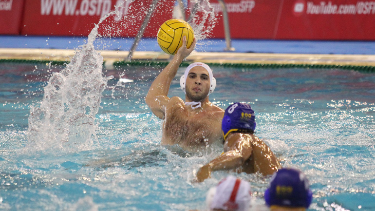 Πόλο: «Αυλαία» με νίκη για τον Ολυμπιακό, 14-10 τη Μπαρτσελονέτα