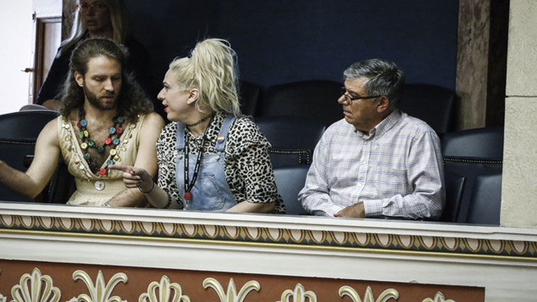 Τζέισον Αντιγόνη: Η νέα εμφάνιση στη Βουλή