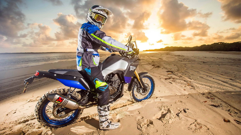 Yamaha Tenere 700 Rally Raid: Αχνοφαίνεται!