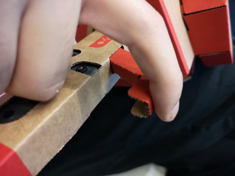 Οδηγώντας τη μηχανή του Labo με το φρένο να είναι πλήρως λειτουργικό!