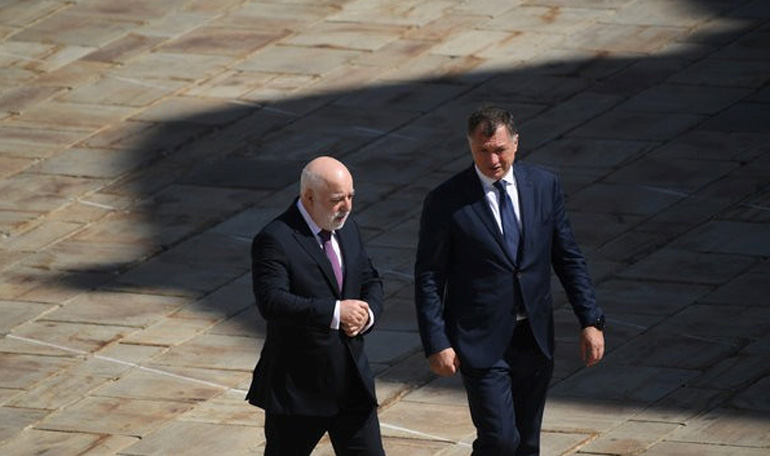  Αριστερά ο Viktor Vekselberg με τον Marat Khusnullin, αντιδήμαρχο της Μόσχας