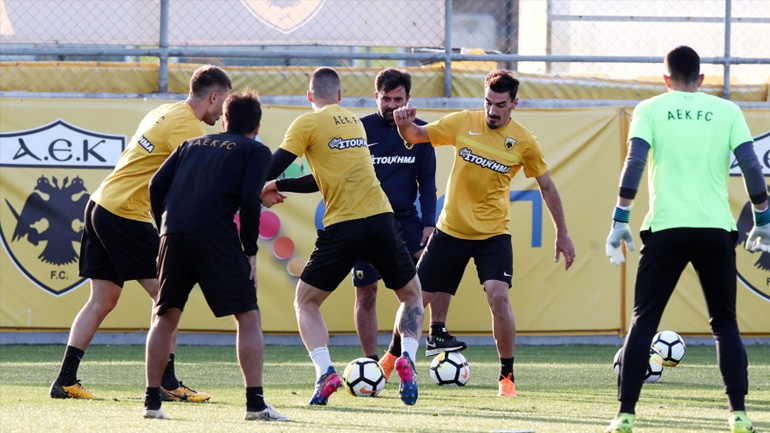 ΑΕΚ: Επέλεξε 21 παίκτες για τον τελικό ο Χιμένεθ