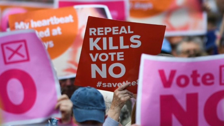 Ιρλανδία: Μεγάλη διαδήλωση κατά των αμβλώσεων στο Δουβλίνο