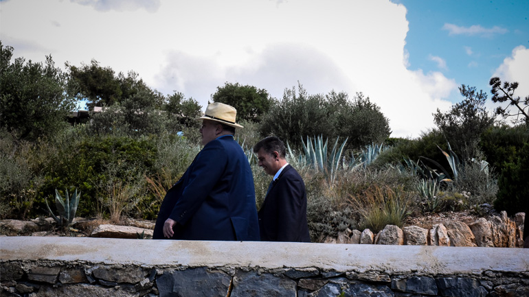 Σε εξέλιξη η τριμερής για το ονοματολογικό της ΠΓΔΜ