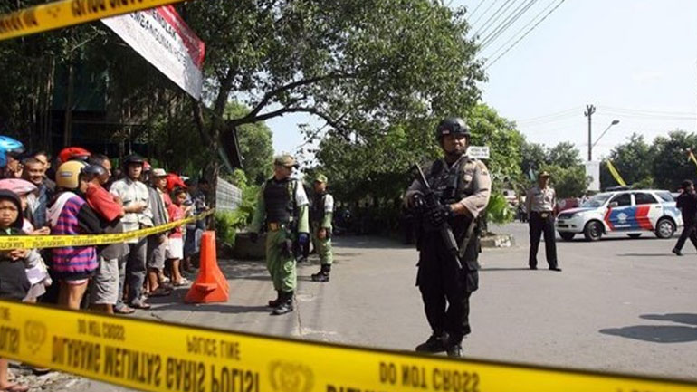 Ινδονησία: Αυξάνεται ο απολογισμός των νεκρών από τις βομβιστικές επιθέσεις εναντίον εκκλησιών