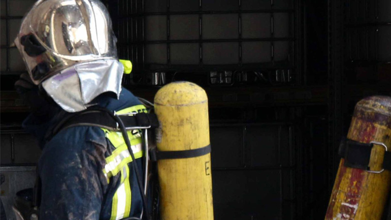 Νέα Ιωνία: Τέσσερα άτομα απεγκλωβίστηκαν από φλεγόμενο διαμέρισμα