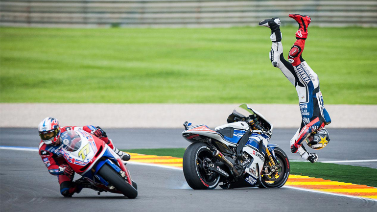 Μια ανασκόπηση στις πιο επικές πτώσεις του MotoGP