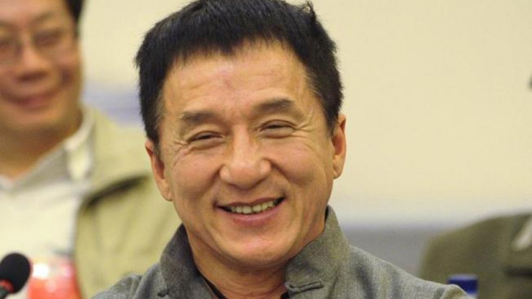 Αναπαλαιώνονται  παλιά ιστορικά κτήρια που είχε αγοράσει ο ηθοποιός Τσάκι Τσαν και τα δώρισε στο κράτος