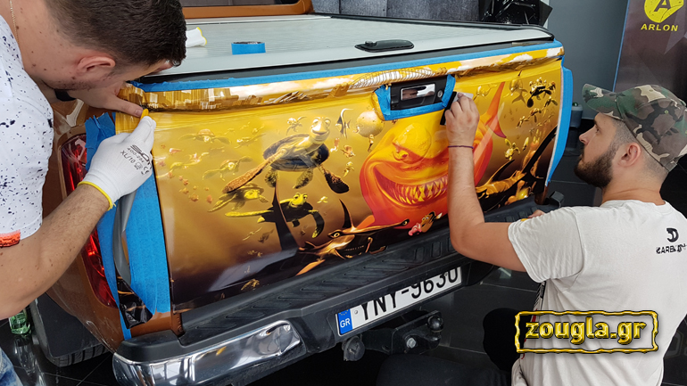 Πώς μπορoύμε να μεταμορφώσουμε γρήγορα και φθηνά ένα αυτοκίνητο…