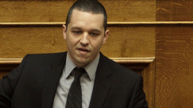 Βουλή:  Διεγράφη από τα πρακτικά η επίθεση του Ηλ. Κασιδιάρη σε βάρος της Τ. Χριστοδουλοπούλου