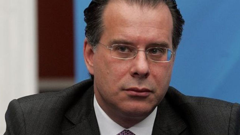 «Απαράβατη προϋπόθεση για οριστική λύση στο ζήτημα της ονομασίας των Σκοπίων η αλλαγή του Συντάγματός τους»