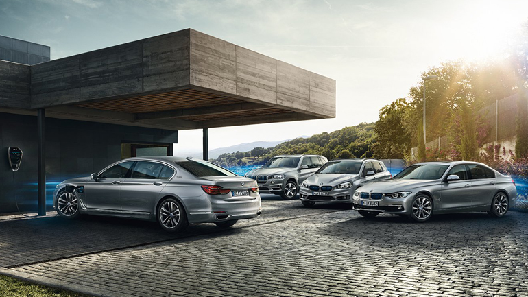 Οι δρόμοι έχουν γεμίσει με ηλεκτρικά και plug-in hybrid οχήματα της BMW