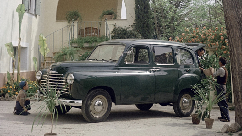 Η Renault διέθετε crossover από το 1950!