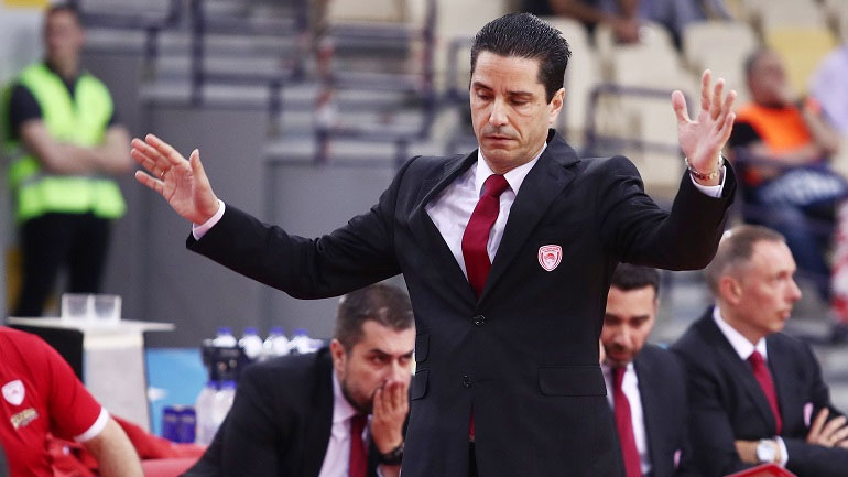 Σφαιρόπουλος: «Ντρέπομαι για την εικόνα μας» Σφαιρόπουλος: «Ντρέπομαι για την εικόνα μας»