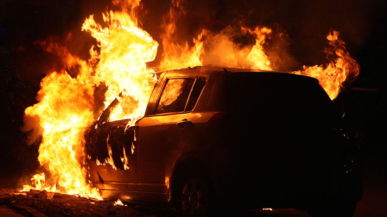 Φωτιά σε κλεμμένο αυτοκίνητο τα ξημερώματα Φωτιά σε κλεμμένο αυτοκίνητο τα ξημερώματα