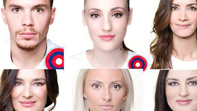 «Η μόδα βάζει στόχο τον καρκίνο του στήθους»: Οι celebrities φωτογραφίζονται φορώντας το μπλουζάκι του «Στόχου»