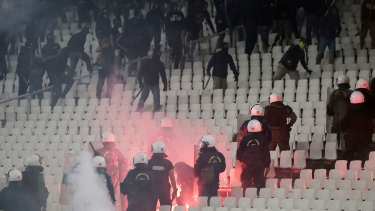 Ολυμπιακός: Ζήτησε αφαίρεση βαθμών από ΑΕΚ και ΠΑΟΚ για τα επεισόδια στον τελικό Κυπέλλου