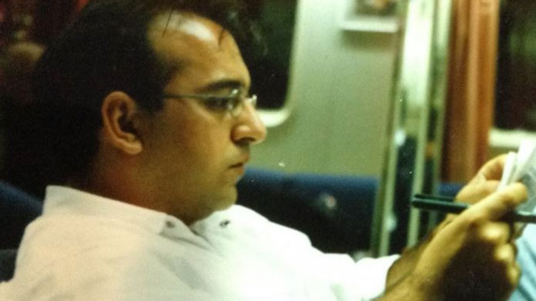 Συλληπητήριο μήνυμα του ΥΠΕΘΑ για τον θάνατο του δημοσιογράφου Γιάννη Κοκκινίδη