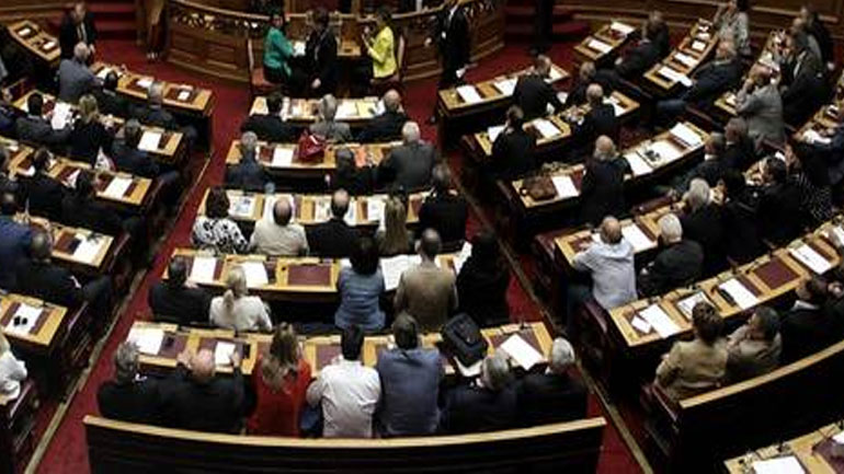 Βουλή: Η ώρα της κάλπης για την Novartis – Σε εξέλιξη η μυστική ψηφοφορία