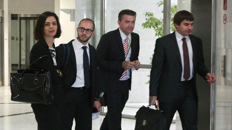 Έκλεισε το δημοσιονομικό, καμία υποχώρηση από τους Θεσμούς