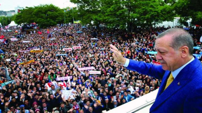 Τούρκοι από Αυστρία πηγαίνουν στο Σαράγεβο στην προεκλογική ομιλία του Ερντογάν