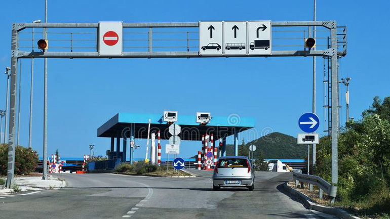 Μαυροβούνιο: Εξετάζεται η ανέγερση φράκτη για τους μετανάστες