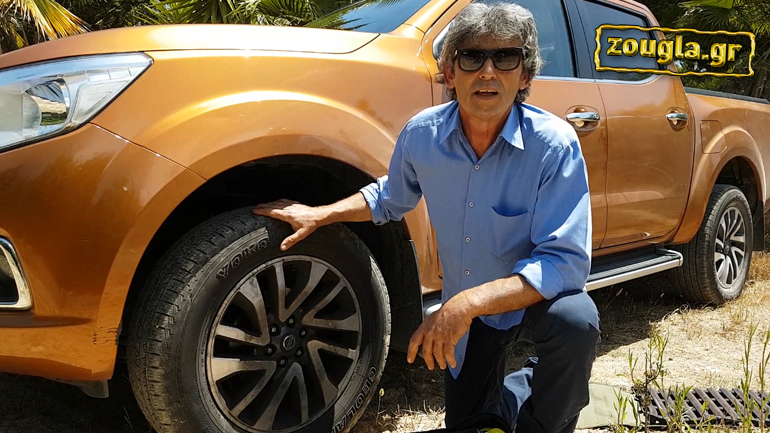 Τι κάνουμε για να μη… βουλιάξουμε στην άμμο με το αυτοκίνητό μας;