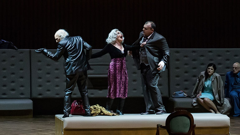 Θερμό χειροκρότημα για την Υπόθεση Μακρόπουλου