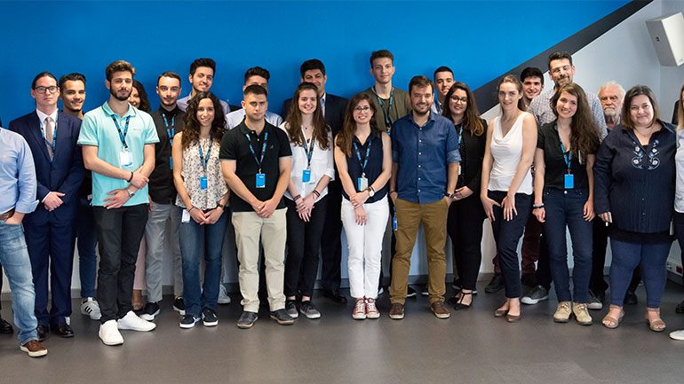 Ανοίγει την πόρτα της στους φοιτητές η WIND