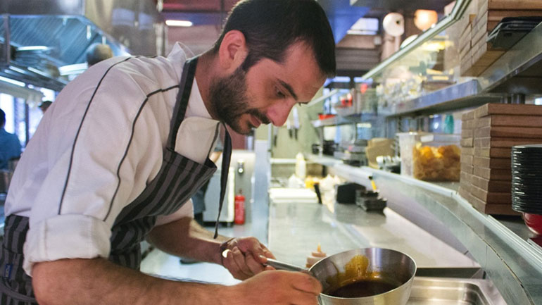 Λεωνίδας Κουτσόπουλος: Τι ζήτησε από την παραγωγή του MasterChef για να κάνει τον κριτή;