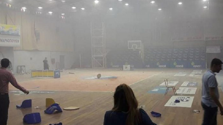 Σοβαρά επεισόδια στο ματς ΟΚΑ Μεσογείων – Νήαρ Ηστ για την άνοδο στην Α΄ΕΣΚΑ Σοβαρά επεισόδια στο ματς ΟΚΑ Μεσογείων – Νήαρ Ηστ για την άνοδο στην Α΄ΕΣΚΑ