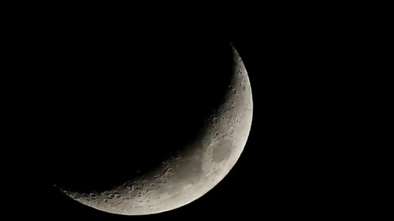 Επιστήμονες εξερευνούν στη σκοτεινή πλευρά της Σελήνης πώς αναδύθηκε η κοσμική αυγή