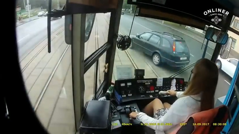 Δεν είναι εύκολο να είσαι οδηγός σε τραμ