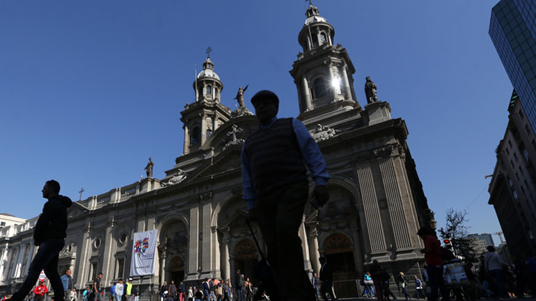 Χιλή: Σε διαθεσιμότητα 14 ιερείς για «ακατάλληλη συμπεριφορά»