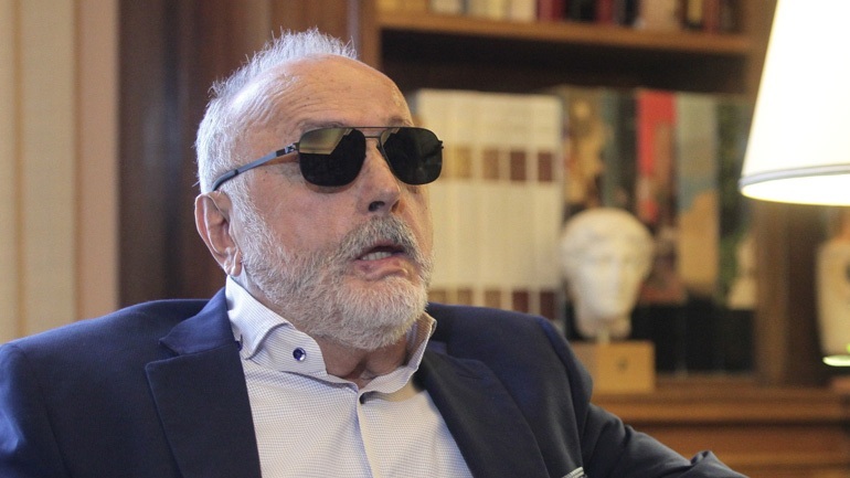 Κουρουμπλής: Καμία μελέτη για τις τσούχτρες σε Πατραϊκό και Κορινθιακό