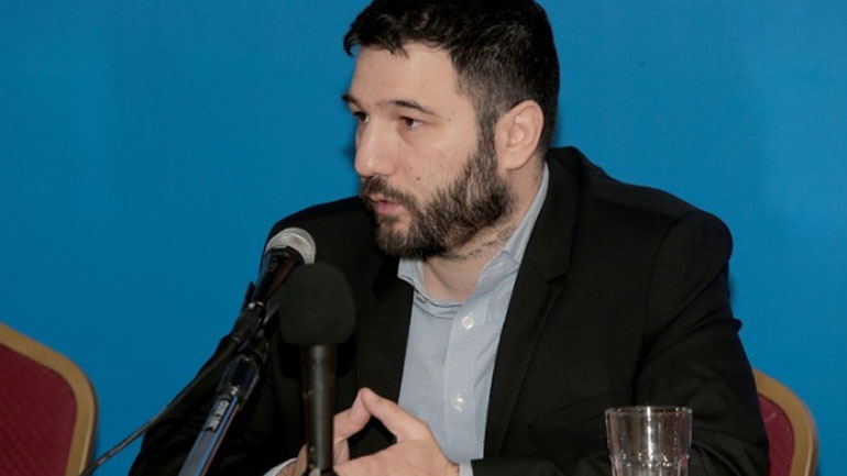 «Με την έξοδο από το πρόγραμμα, πρέπει να στηρίξουμε αυτό που ονομάζουμε επαγγελματική εκπαίδευση»