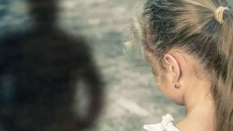 Λευκωσία: Χειροπέδες σε πατέρα για άσεμνη επίθεση στην κόρη του