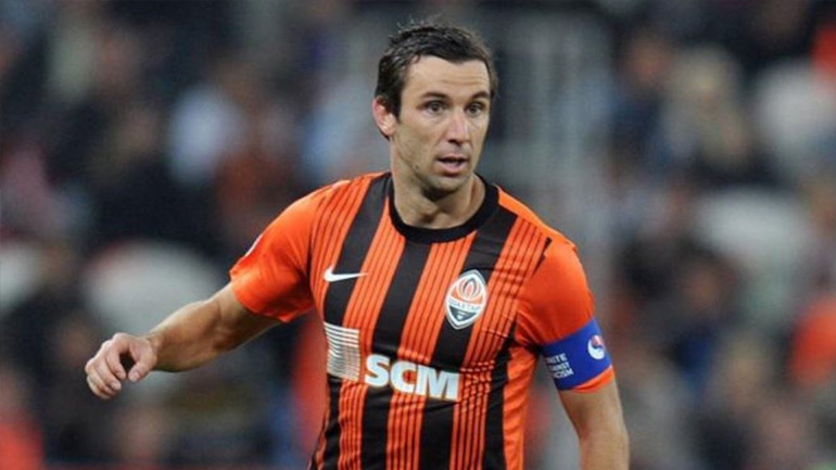 Σρνα: «Δεν έχω υπογράψει τίποτα με κανέναν»